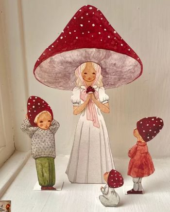 Tall Hat Tales Rød Svampemor Med Børn