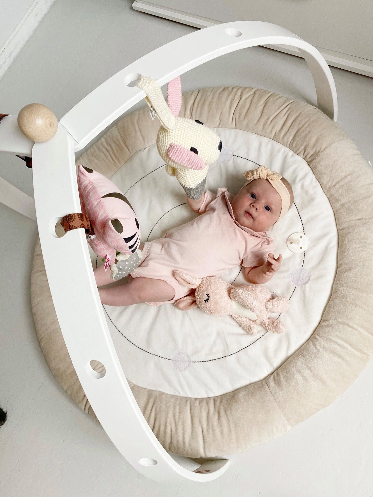 Aktivitetsstativ   Babyspider Hvid- Franck Fischer