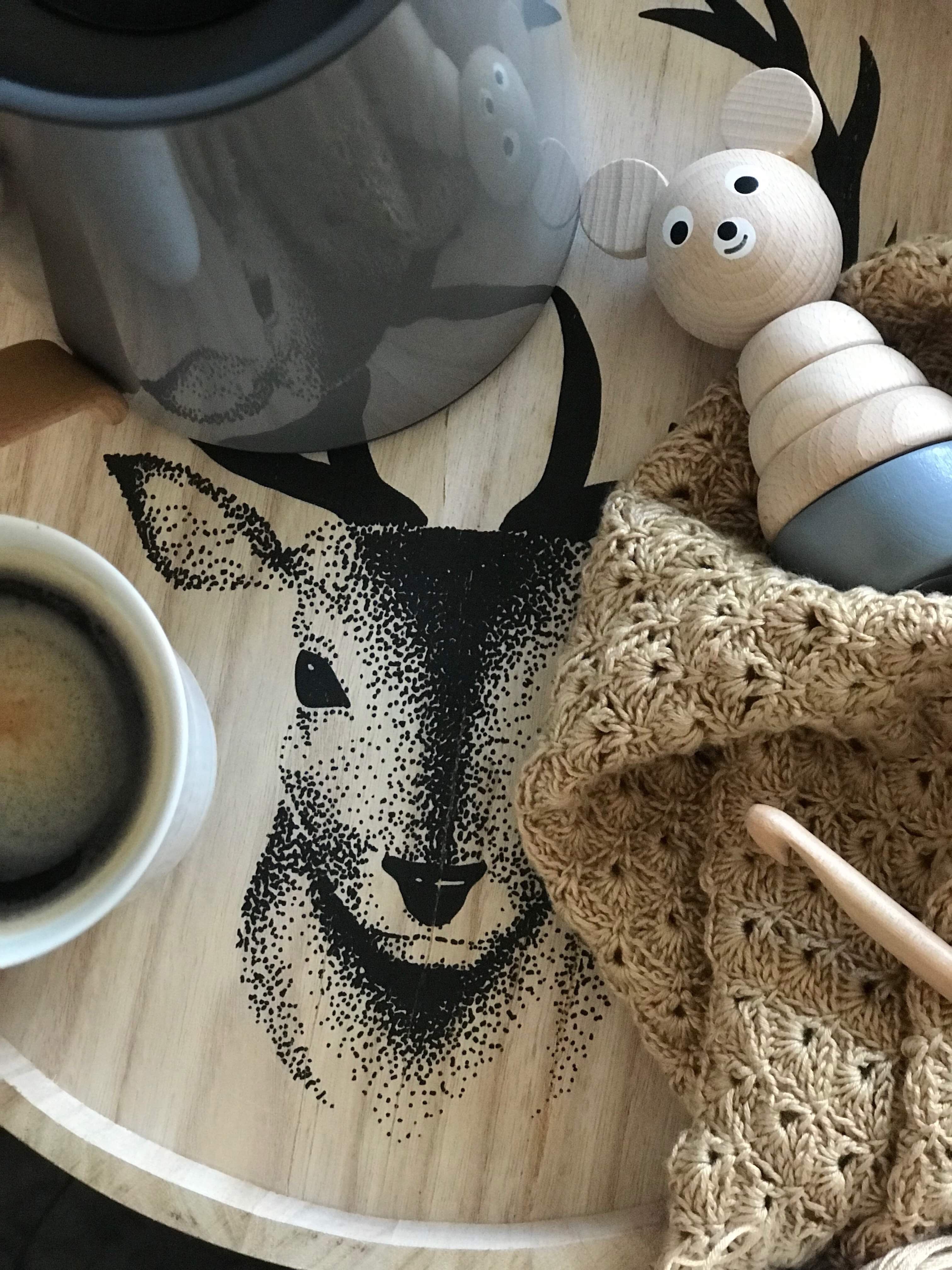 Bloomingville Serverings Bakke Med Kronhjort