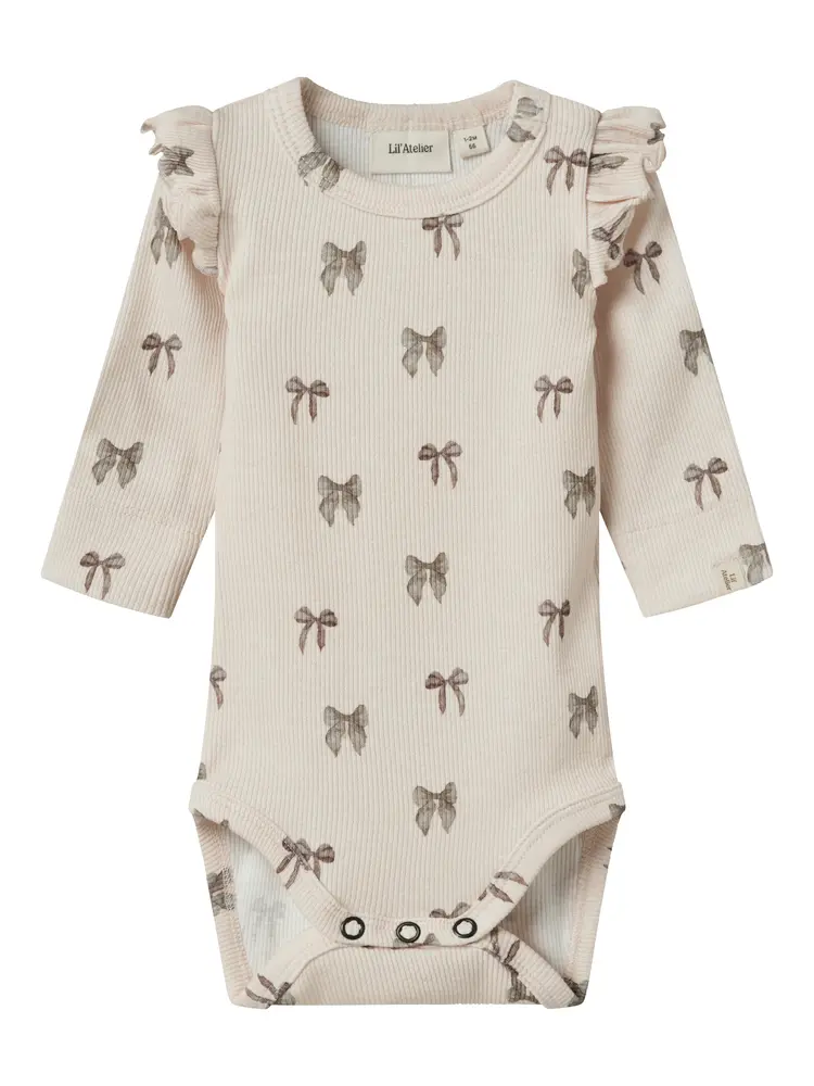 Lil Atelier Gavo Slim Langærmet Body Silver Peo 80