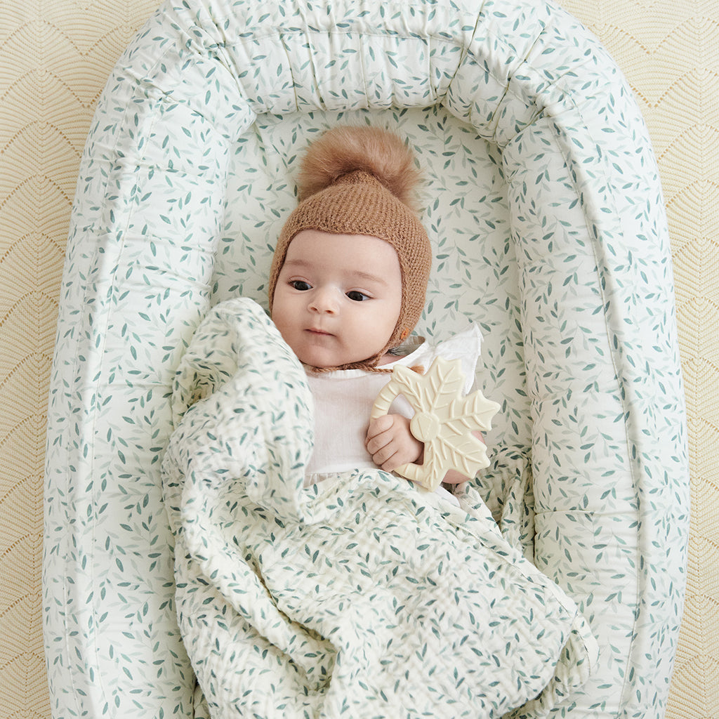Babynest Cam Cam Copenhagen Green Leaves