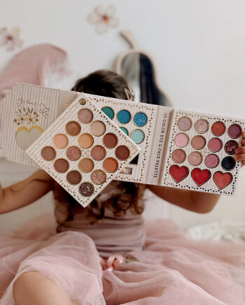 Mrs Ertha Min Første Makeup